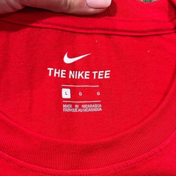 NWOT Nike Dri-Fit Mens T-Shirt Crewneck Short Sleeve Athletic Fit Red Size Large - Picture 2 of 3